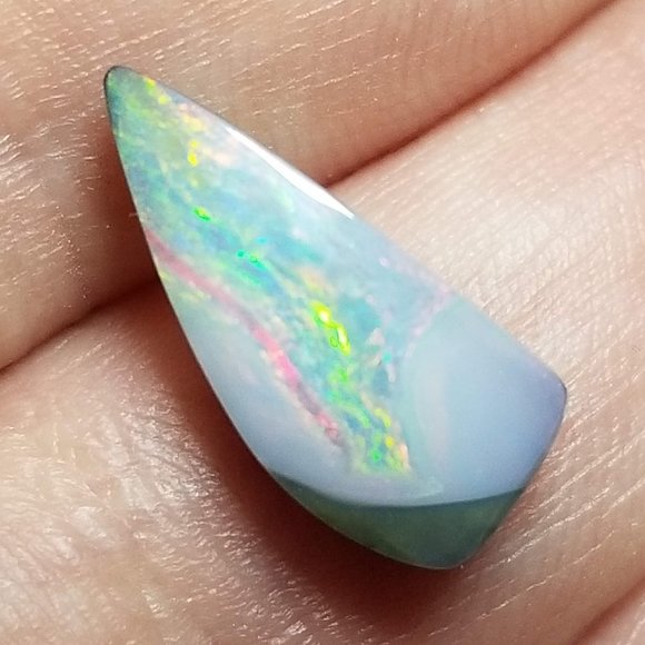 Australian Winton Opal * 14.7 x 6.7 x 4.2mm * solid, natural, gemmy boulder opal - Picture 12 of 15